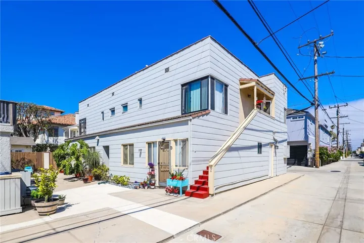 Easy alley access.