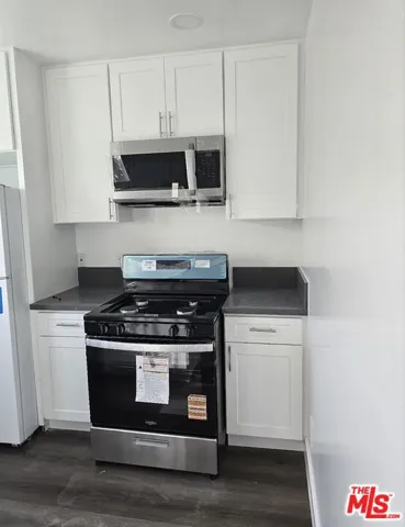 1028 N Ardmore Avenue C, Los Angeles, California 90029