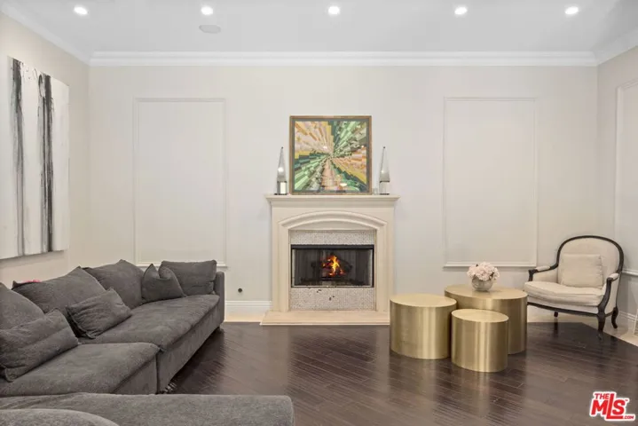 1465 N Robmar Drive, Beverly Hills, California 90210