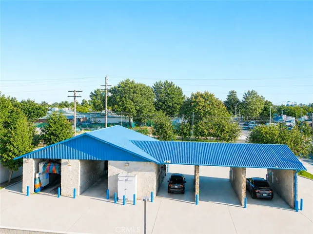 1220 W Houston, Visalia, California 93291