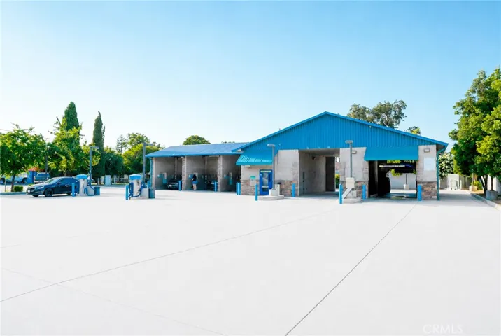 1220 W Houston, Visalia, California 93291