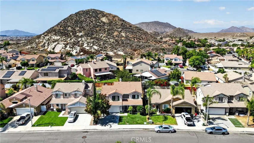 1204 Lilac Ridge, Perris, California 92571