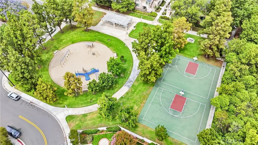 Over 20 Parks, 22 pools, 2 lakes, multiple sport courts, pickleball, tennis, boating - Living in Woodbridge is like no other community in Irvine.