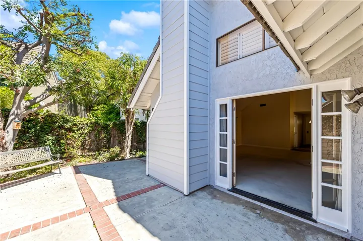 3462 Windsor Court, Costa Mesa, California 92626