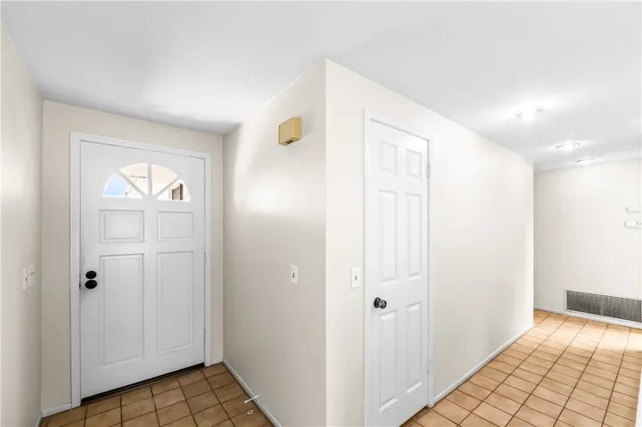 3462 Windsor Court, Costa Mesa, California 92626