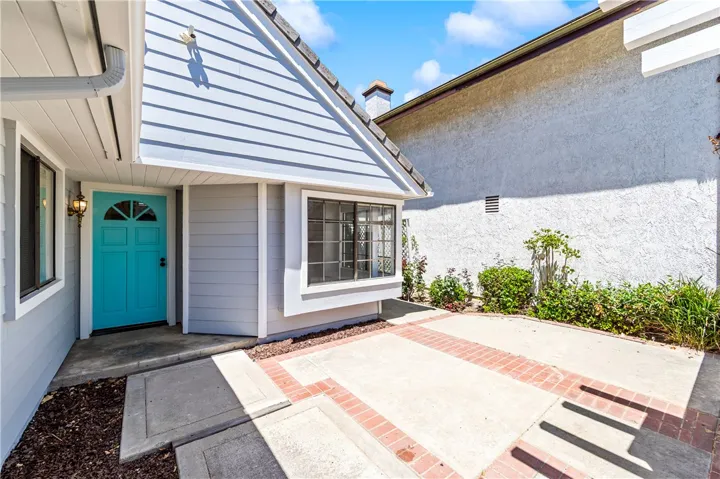 3462 Windsor Court, Costa Mesa, California 92626