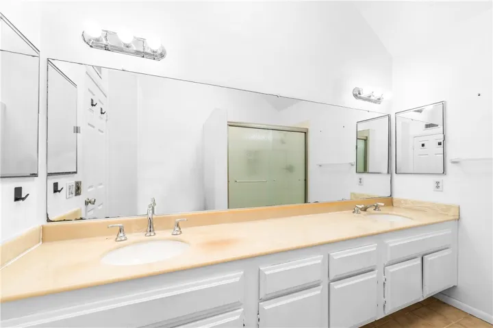 3462 Windsor Court, Costa Mesa, California 92626