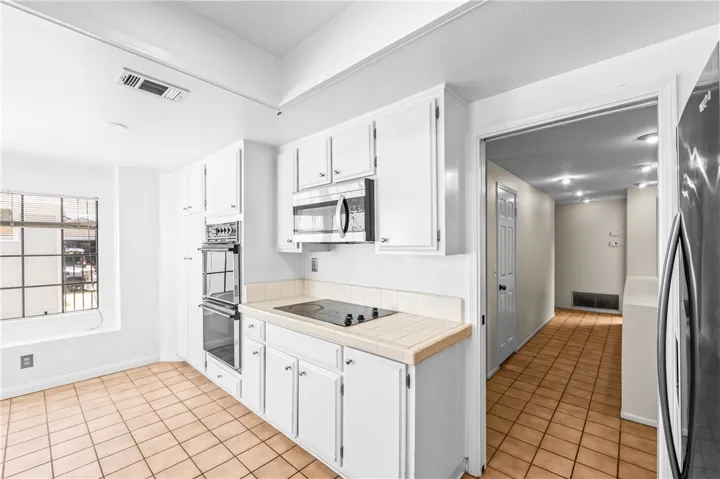 3462 Windsor Court, Costa Mesa, California 92626