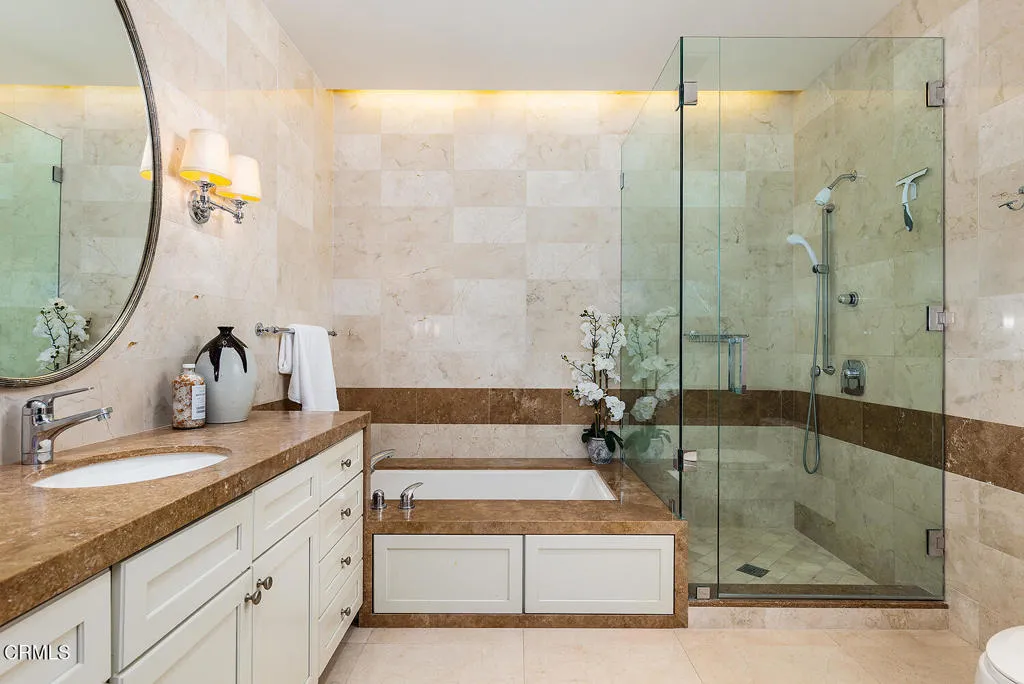 345 E Colorado Blvd #203 026-mls