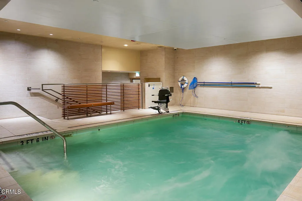 345 E Colorado Blvd #203 046-mls