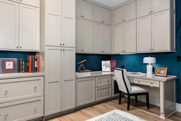 345 E Colorado Blvd #203 035-mls