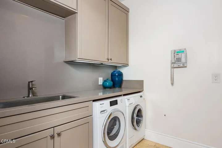 345 E Colorado Blvd #203 037-mls