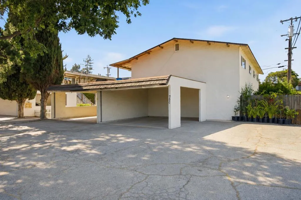 750 Calla Dr