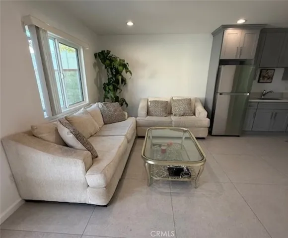 7308 Farmdale Avenue, North Hollywood, California 91605
