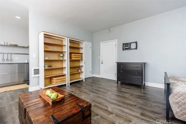 325 W 3rd Street 204, Long Beach, California 90802