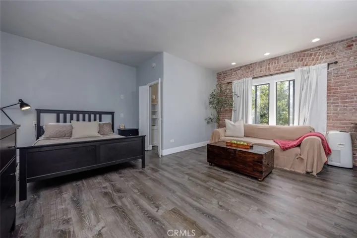 325 W 3rd Street 204, Long Beach, California 90802
