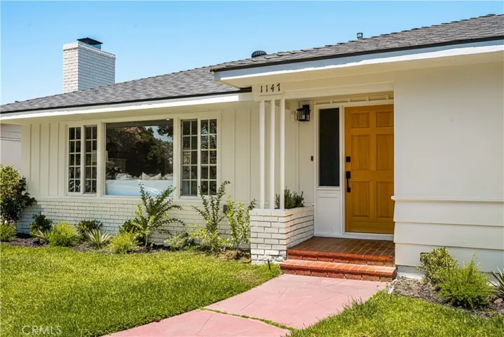 1147 W 10th, Santa Ana, California 92703