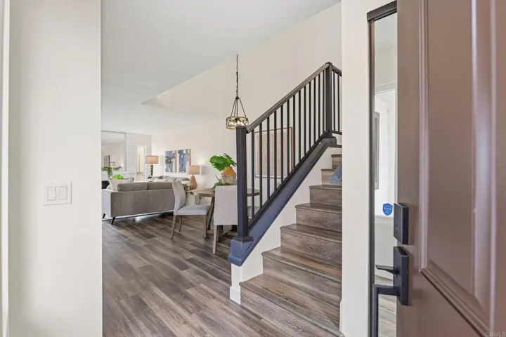 6717 Clover Court, Carlsbad, California 92011