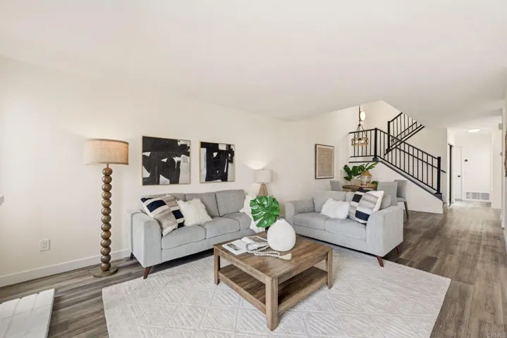 6717 Clover Court, Carlsbad, California 92011