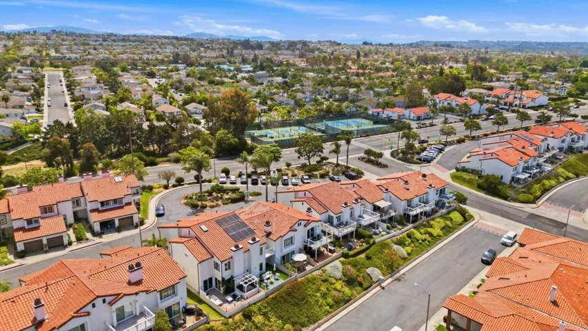 6717 Clover Court, Carlsbad, California 92011