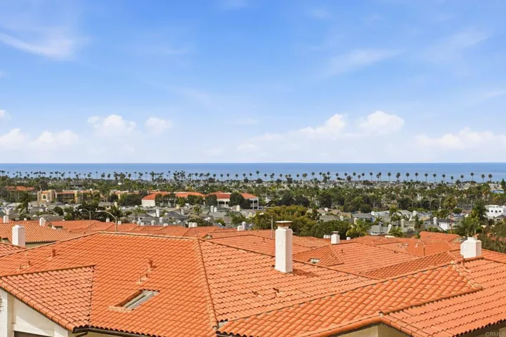 6717 Clover Court, Carlsbad, California 92011