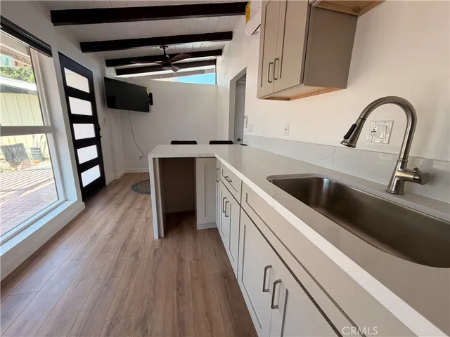 3035 A Lees, Long Beach, California 90808