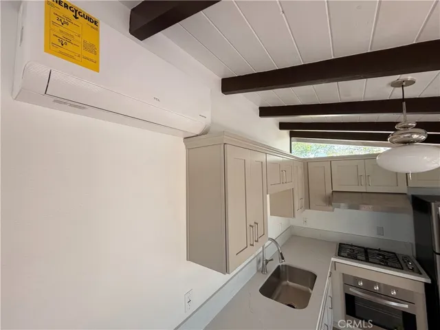 3035 A Lees, Long Beach, California 90808