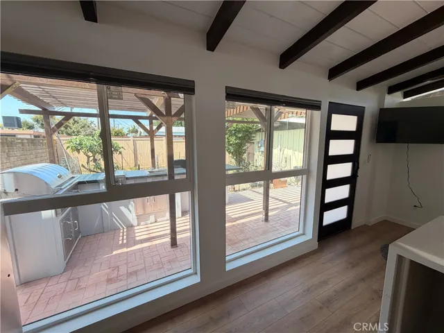 3035 A Lees, Long Beach, California 90808