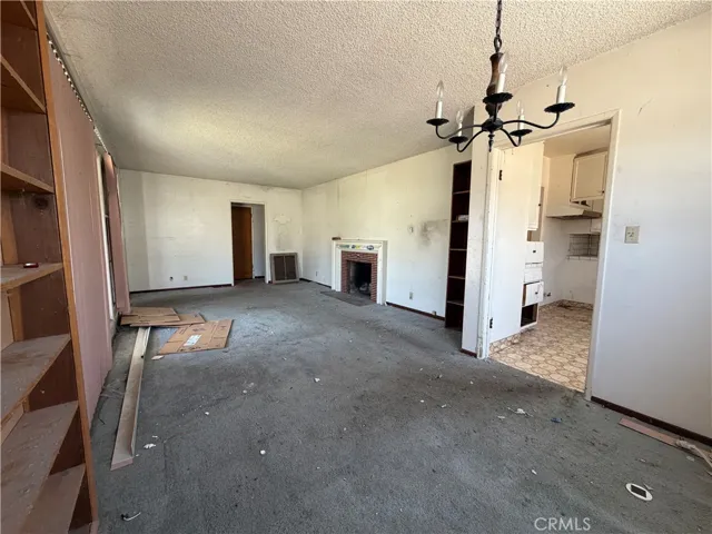 14016 Light Street, Whittier, California 90605