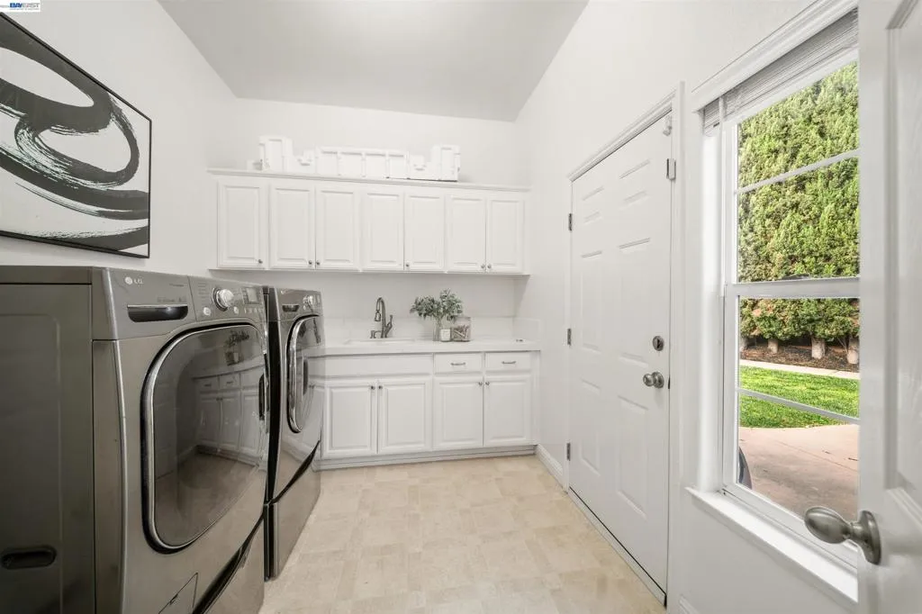Laundry/Mud Room