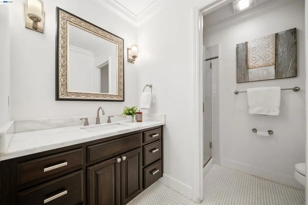 Downstairs Full Bath