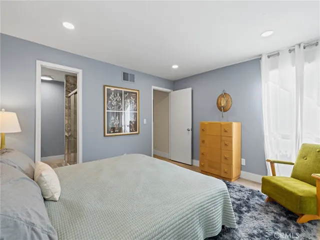 6207 Marina Pacifica N, Long Beach, California 90803