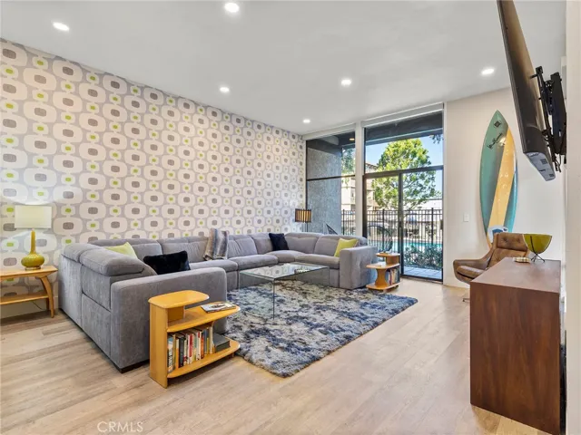 6207 Marina Pacifica N, Long Beach, California 90803
