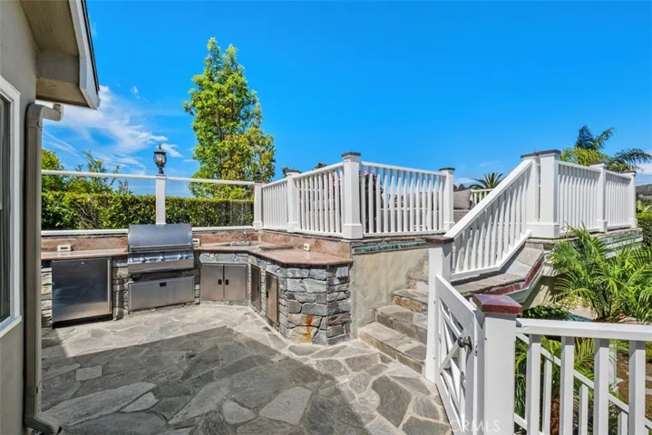 616 Cuprien Way, Laguna Beach, California 92651