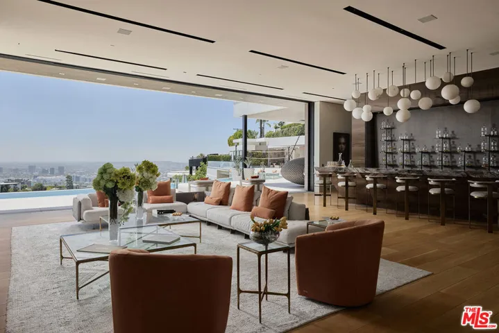 9330 Flicker Way, Los Angeles, California 90069