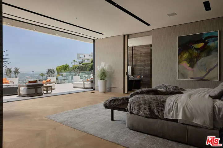 9330 Flicker Way, Los Angeles, California 90069