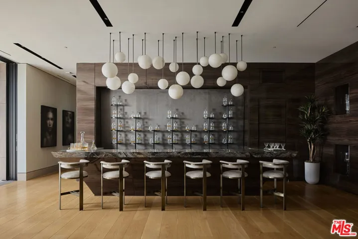 9330 Flicker Way, Los Angeles, California 90069