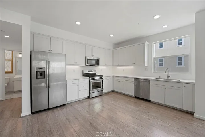 13236 Klein Court, Sylmar, California 91342