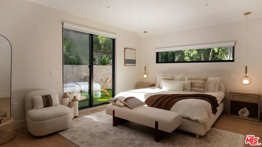 3637 Loadstone Drive, Sherman Oaks, California 91403