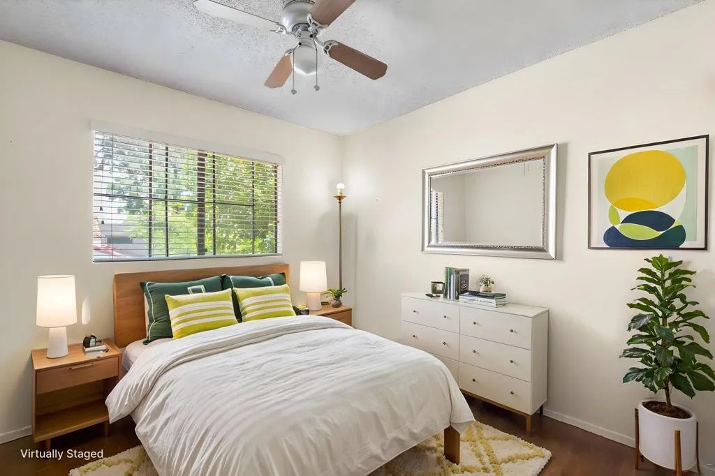 27-web-or-mls-15 virtually staged