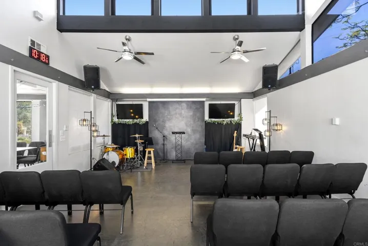 1109 E Fallbrook Street, Fallbrook, California 92028