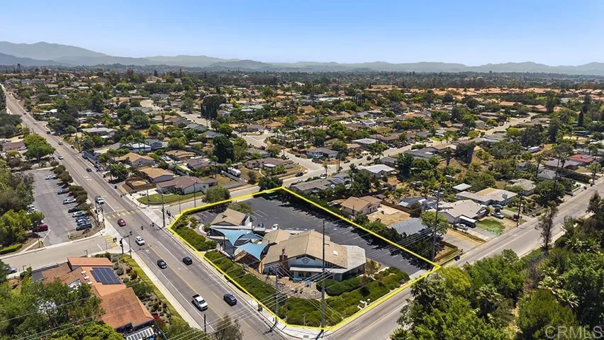 1109 E Fallbrook Street, Fallbrook, California 92028