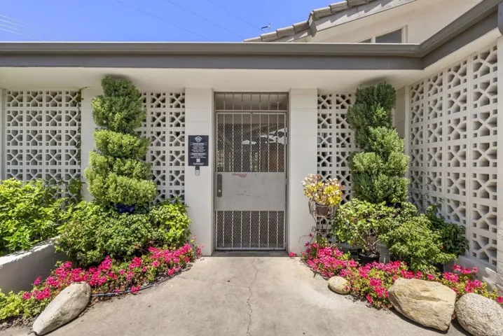 1109 E Fallbrook Street, Fallbrook, California 92028