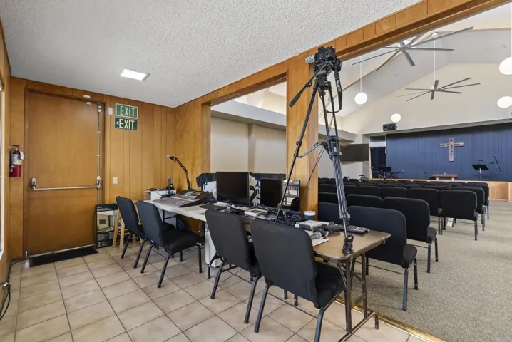 1109 E Fallbrook Street, Fallbrook, California 92028