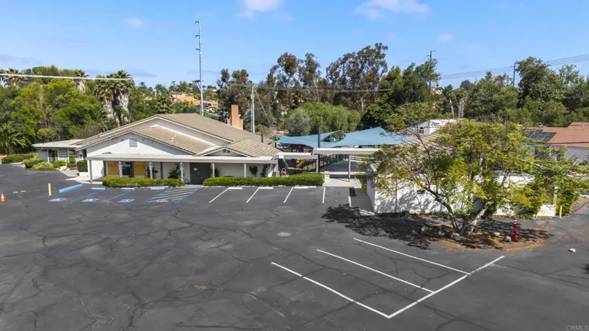 1109 E Fallbrook Street, Fallbrook, California 92028