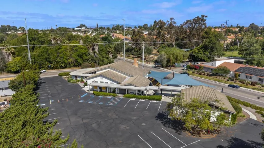 1109 E Fallbrook Street, Fallbrook, California 92028