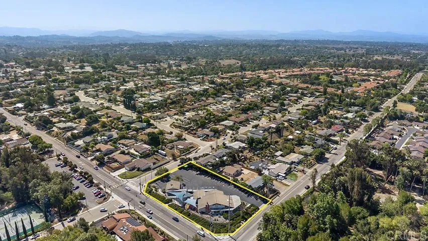 1109 E Fallbrook Street, Fallbrook, California 92028