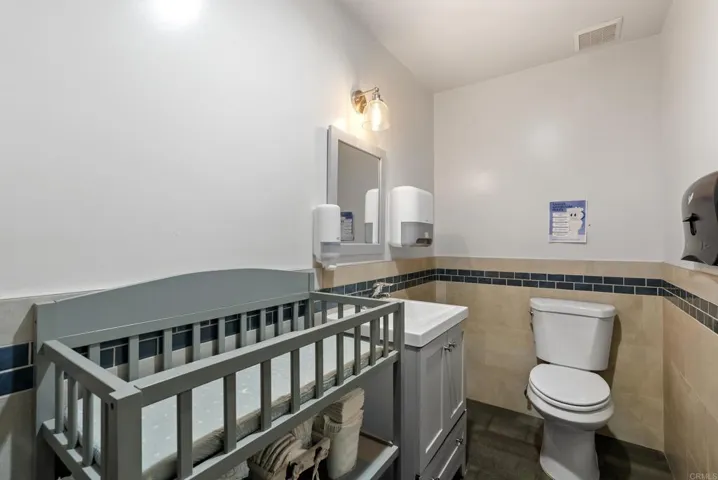 1109 E Fallbrook Street, Fallbrook, California 92028