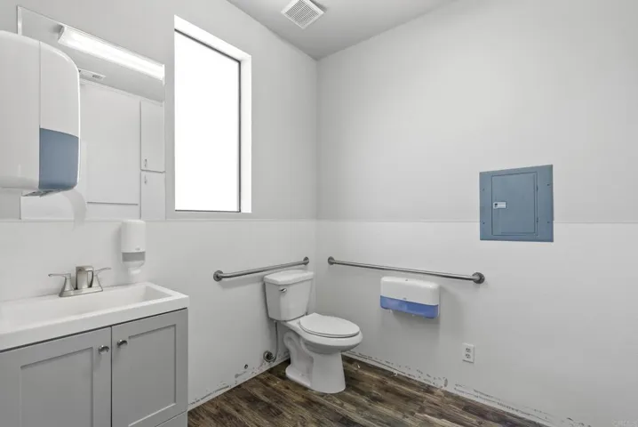 1109 E Fallbrook Street, Fallbrook, California 92028