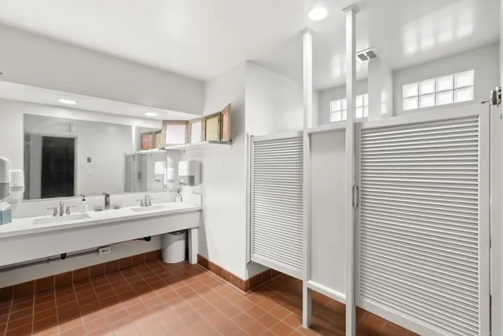 1109 E Fallbrook Street, Fallbrook, California 92028